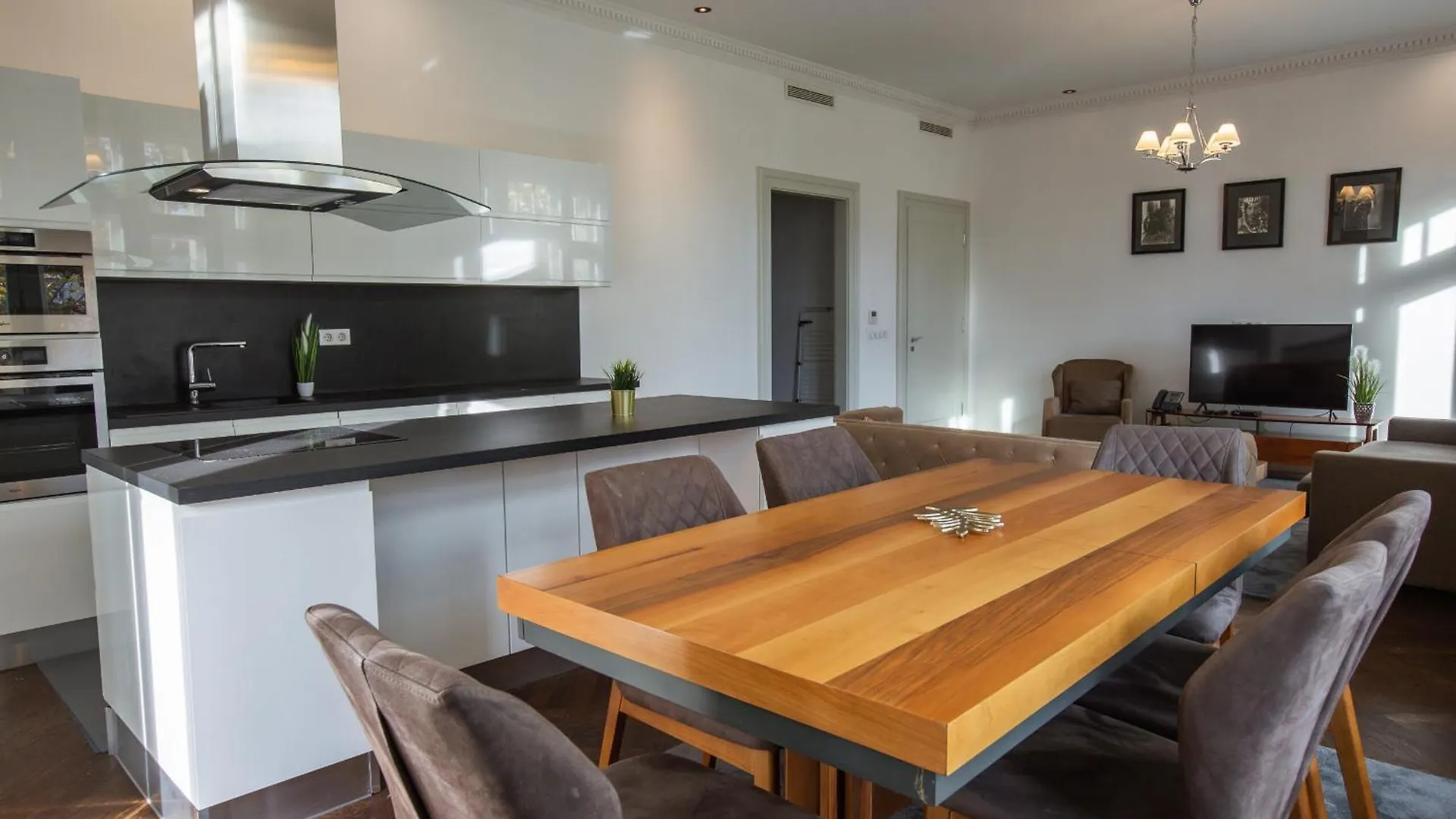 Zoya Luxury Residence Budapest 5*,